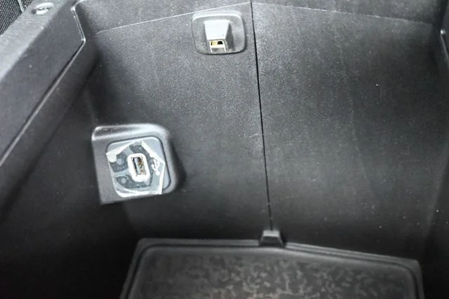 Used 2022 Gray Jeep Mojave image 38