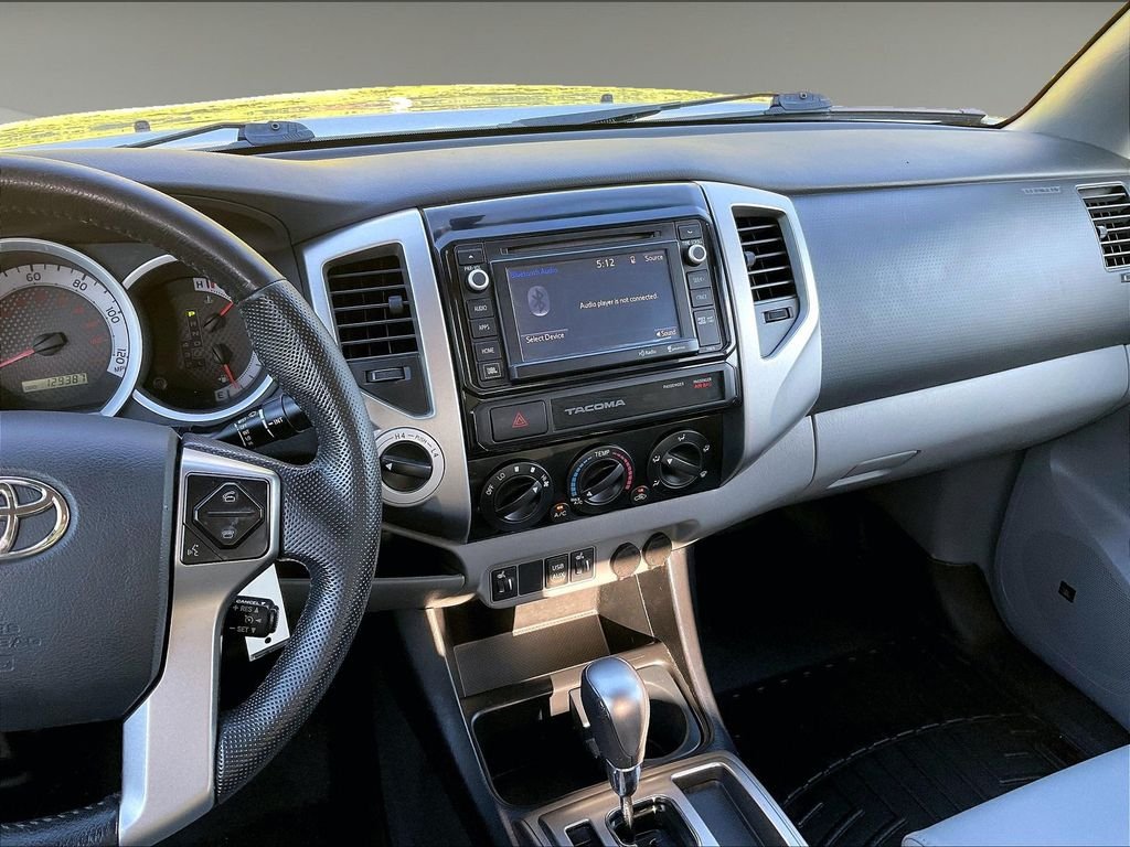 Used 2015 Silver Toyota Base image 18