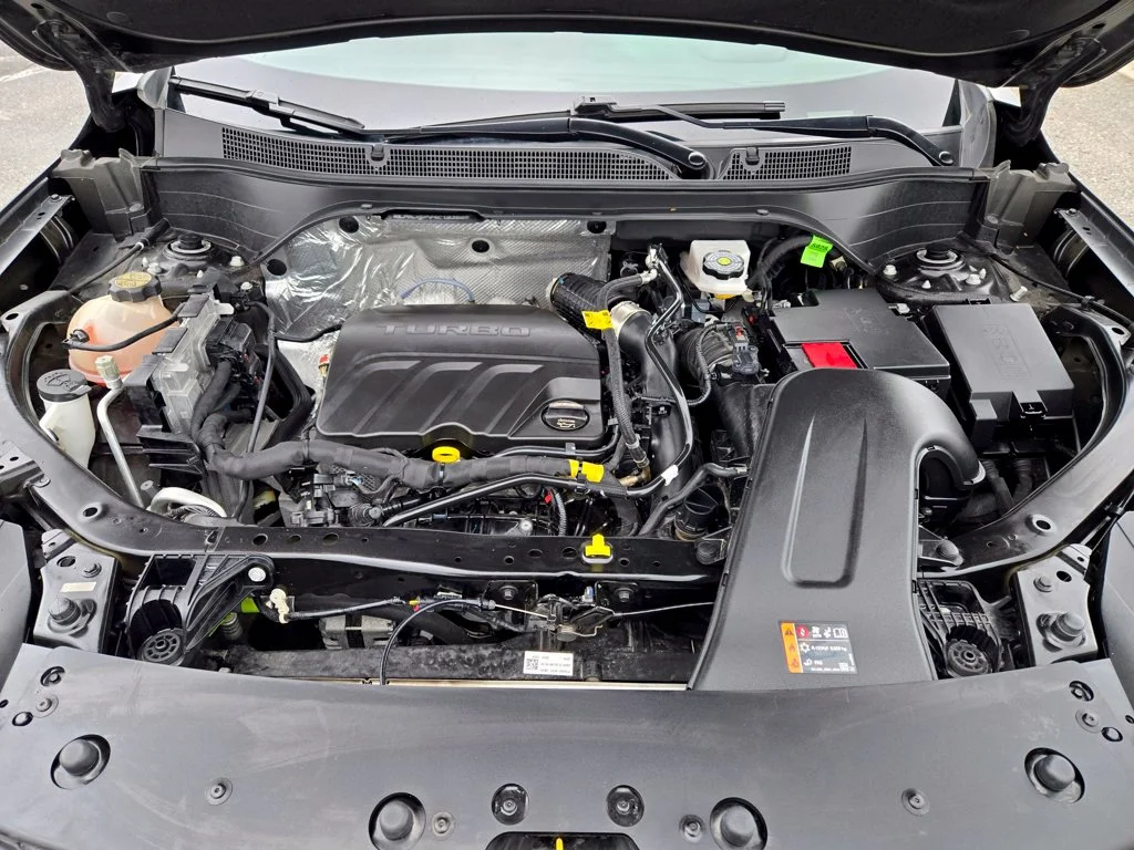 Used 2025 Black Chevrolet LT image 29
