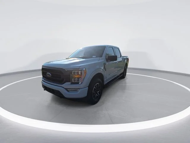 Used 2022 White Ford XLT image 4