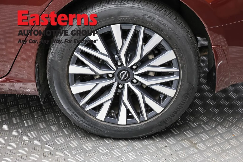 Used 2023 Red Nissan 2.5 SV image 8