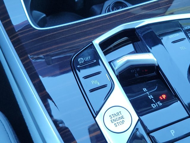 Used 2026 Blue BMW xDrive40i image 27