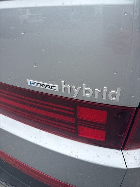 Used 2024 Silver Hyundai SEL image 5