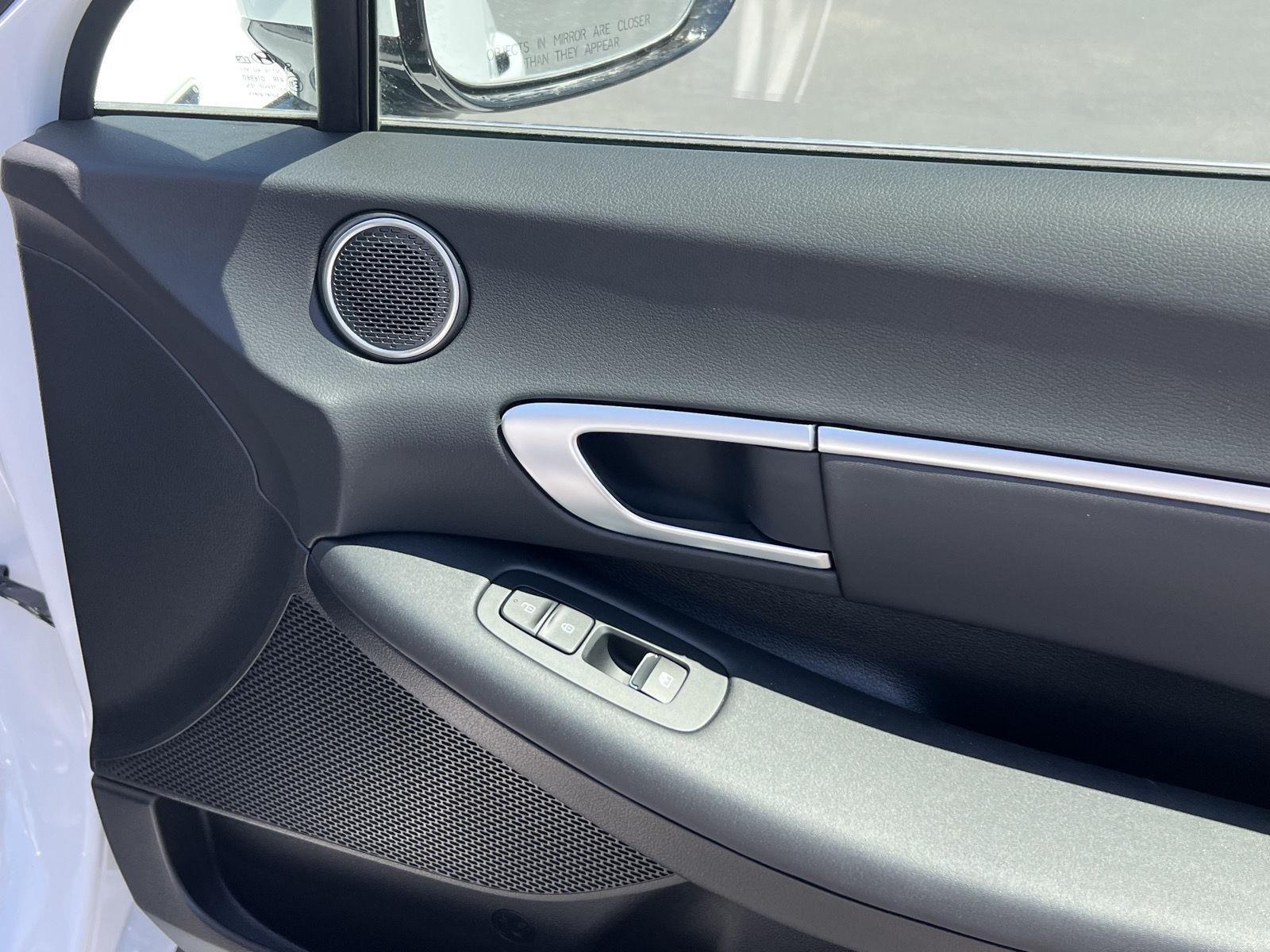 2026 Hyundai Sonata SEL - Photo 19