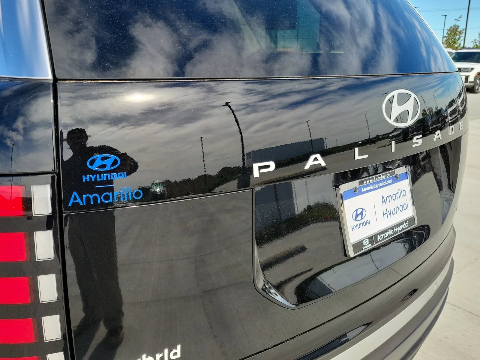 New 2027 Abyss Black Hyundai SEL Premium 7P 4dr All-Wheel Drive image 8