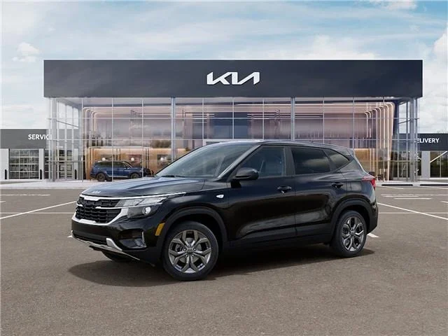 New 2026 Fusion Black Kia LX image 30