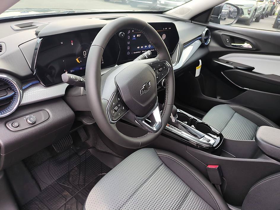 New 2026 Cypress Gray Chevrolet LT image 15
