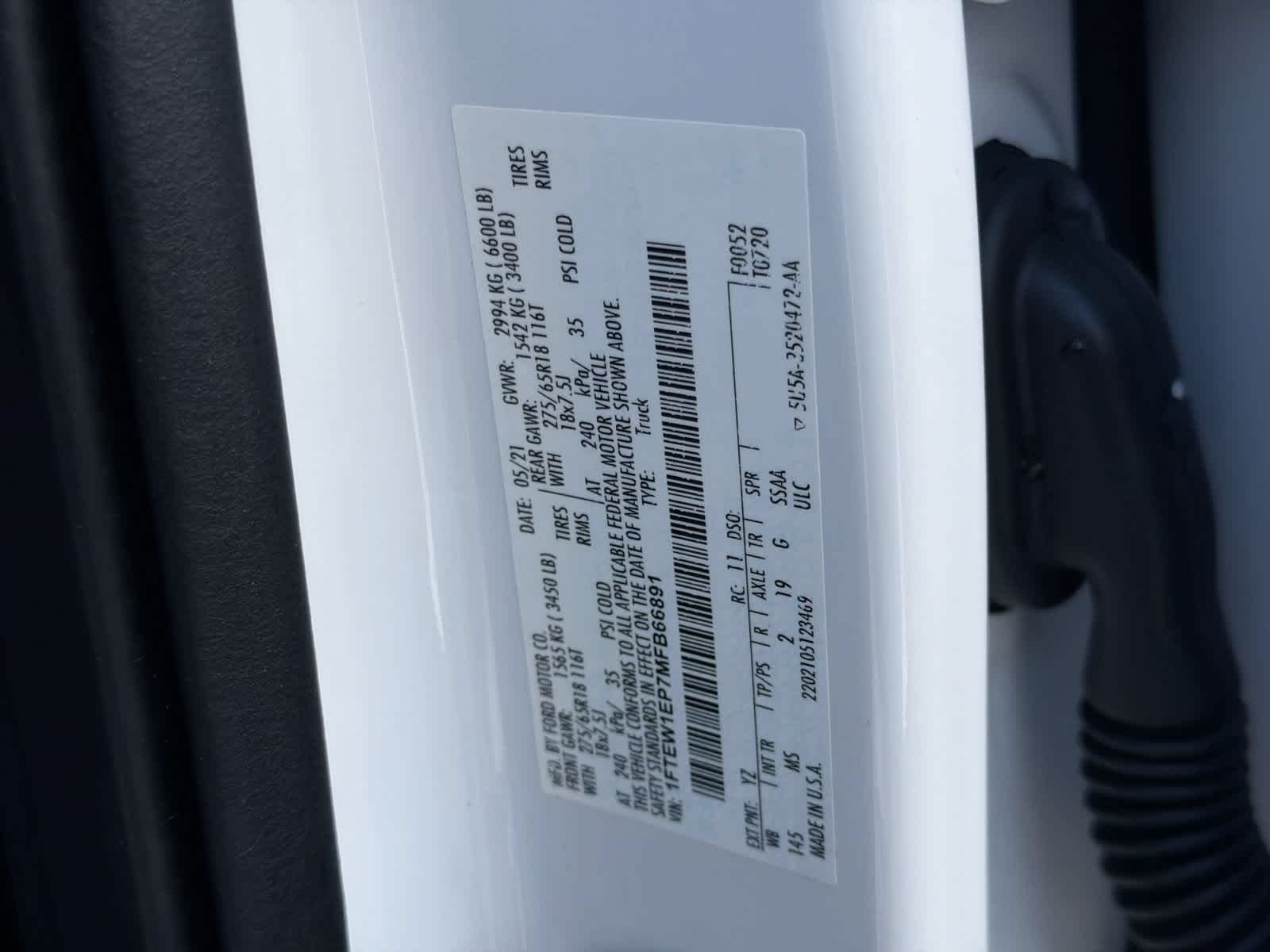 Certified Used 2021 Oxford White Ford XLT image 38