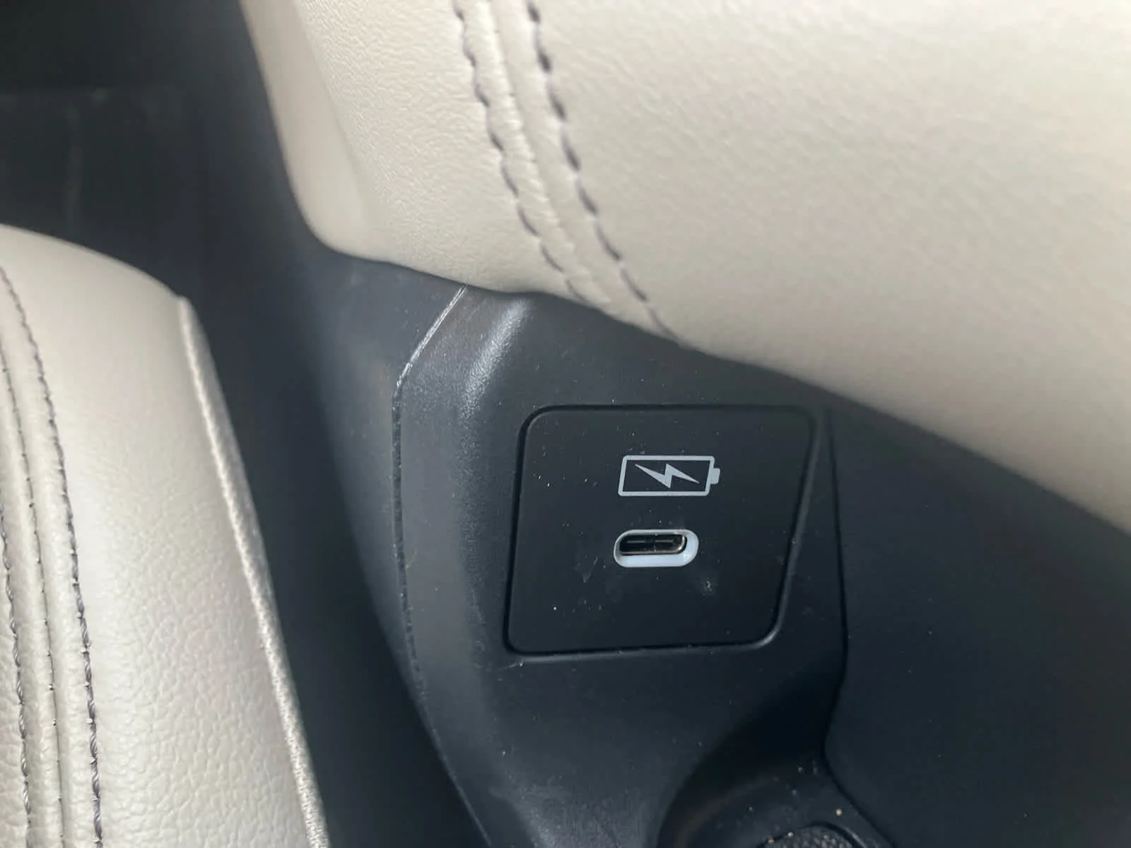 Used 2024 Platinum White Pearl Honda EX-L image 32