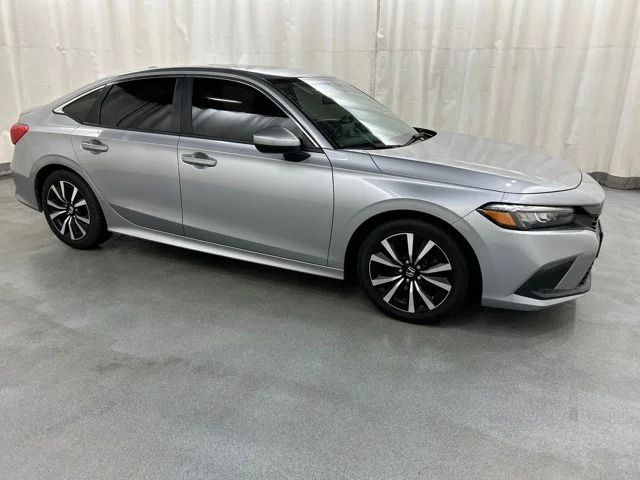 Used 2022 Silver Honda EX image 1