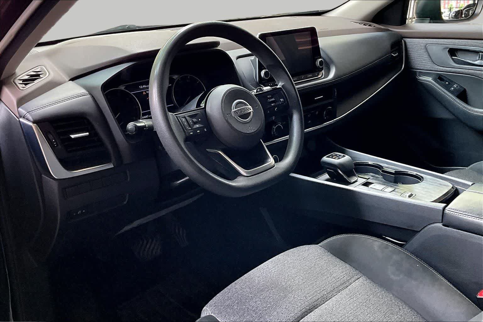 Used 2021 Super Black Nissan S image 17