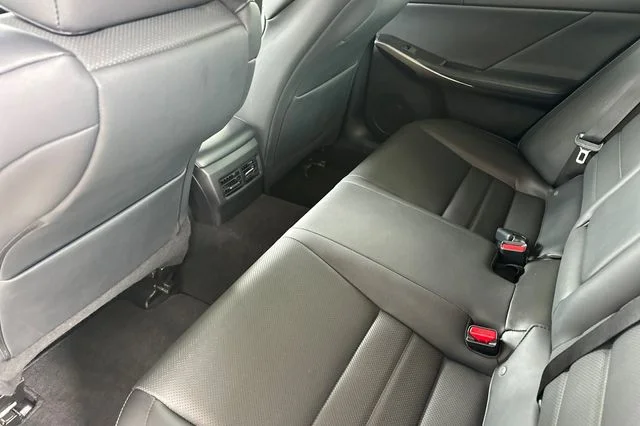 Used 2020 White Lexus 350 image 14