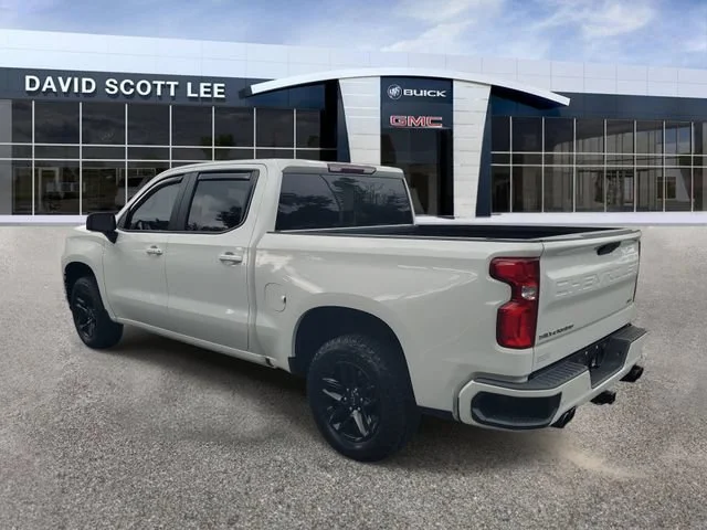 Used 2021 SUMMIT WHITE Chevrolet RST image 3