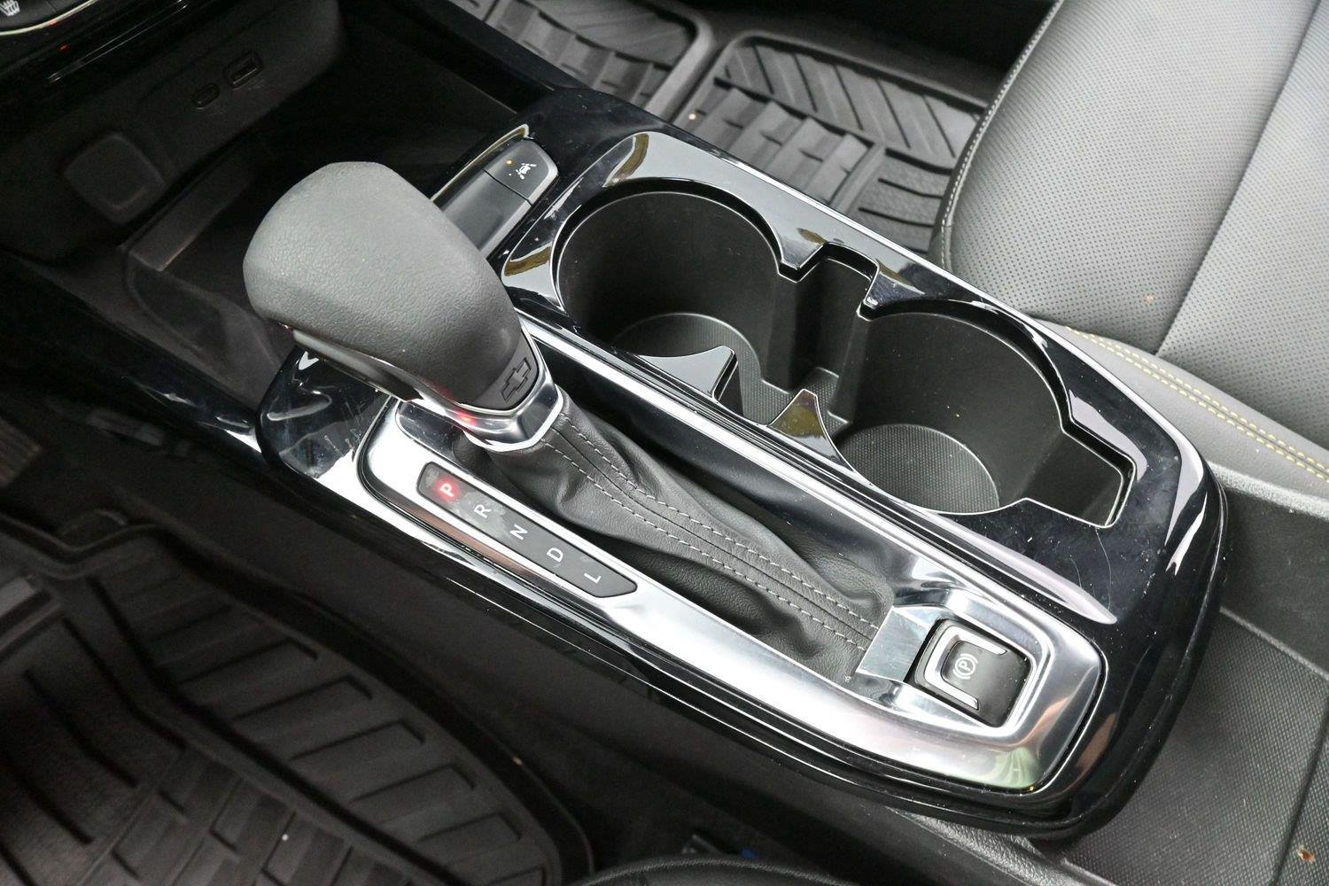 Used 2025 Mosaic Black Metallic Chevrolet ACTIV image 25