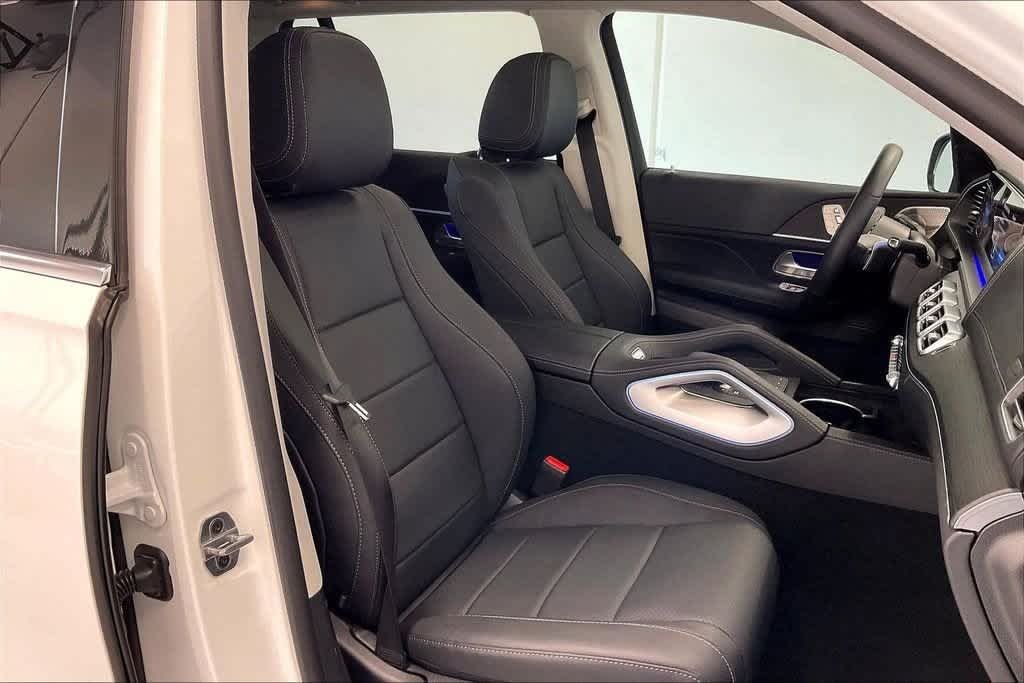 Certified Used 2026 Polar White Mercedes-Benz GLS 450 image 8