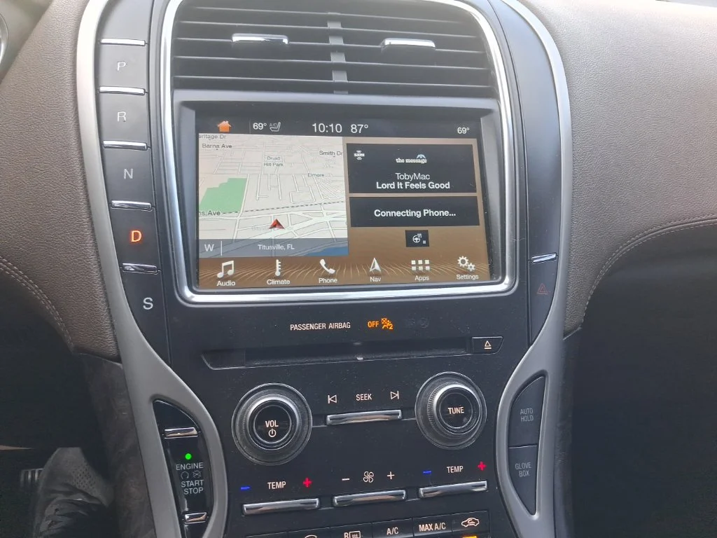 Used 2016  Lincoln Reserve image 28