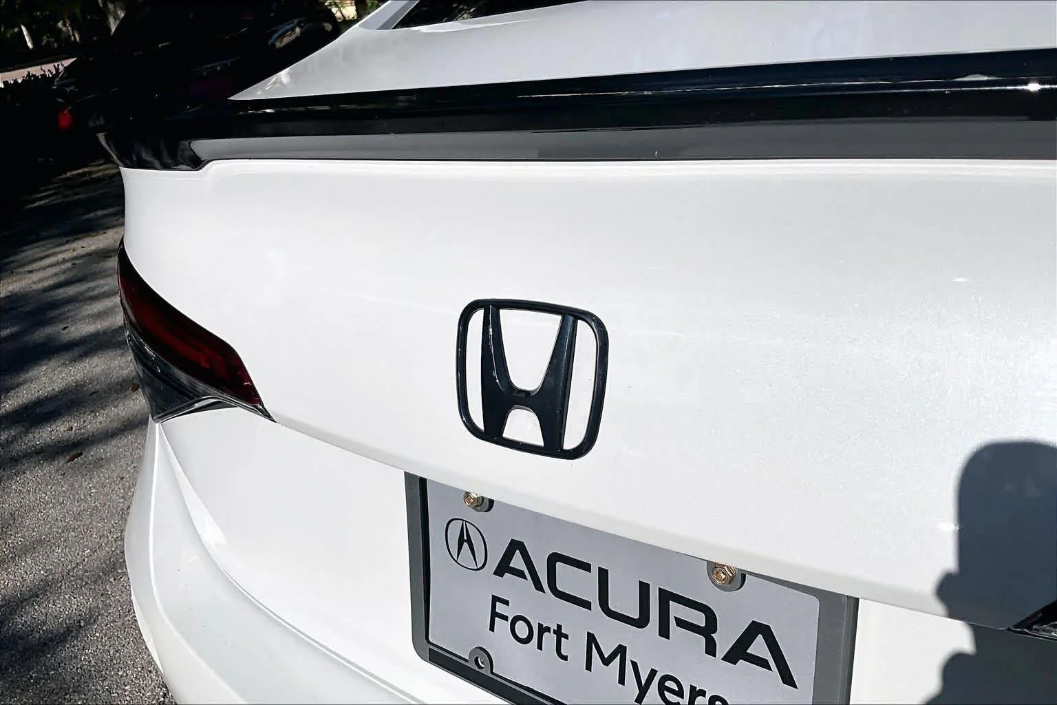 Used 2024 Platinum White Pearl Honda  image 30