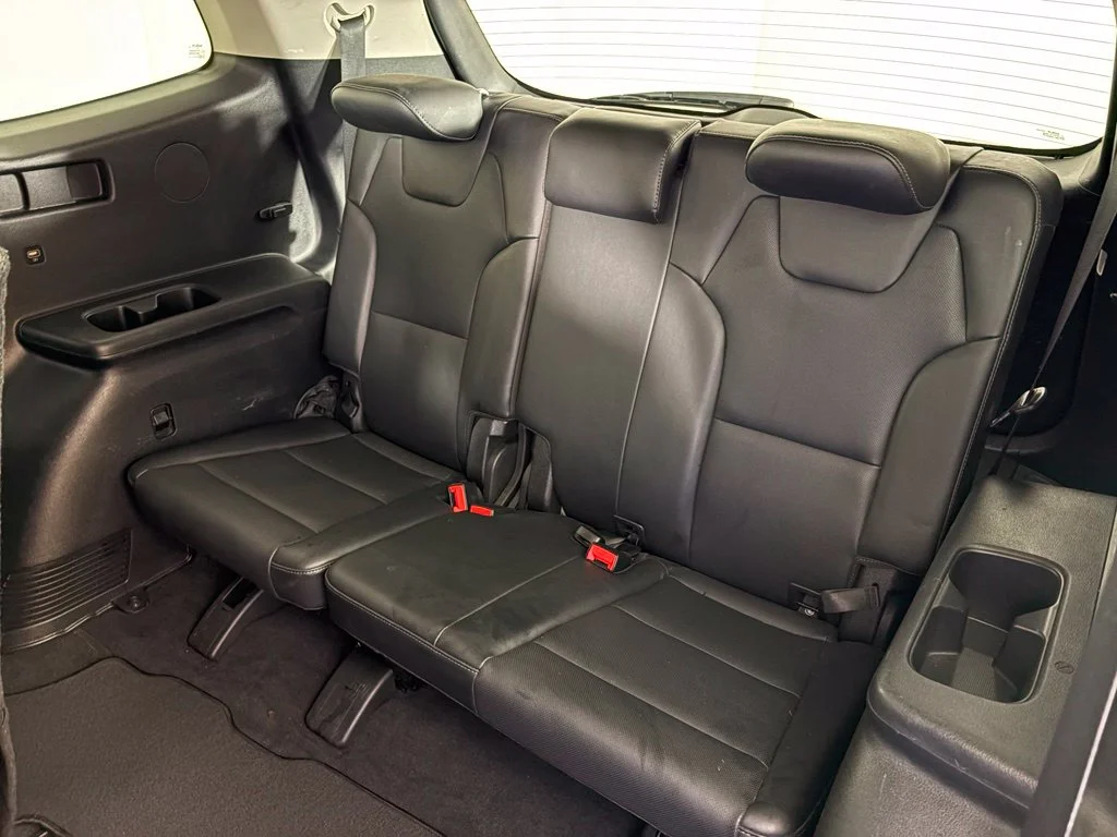 Used 2022 White Kia LX image 36