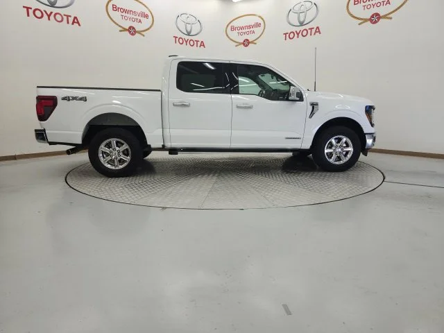 Used 2025 White Ford XLT image 3