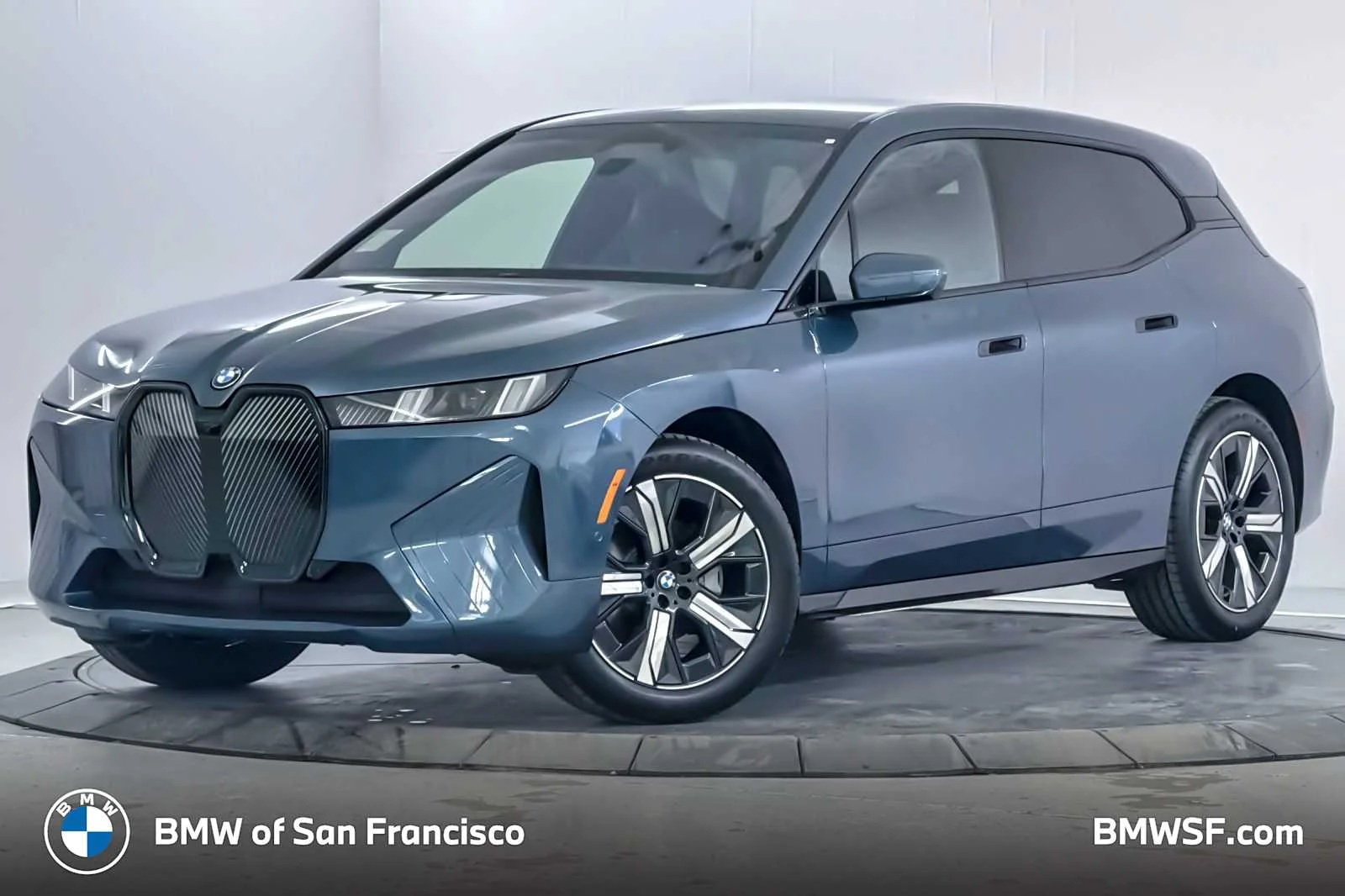 2026 BMW iX xDrive45's photo