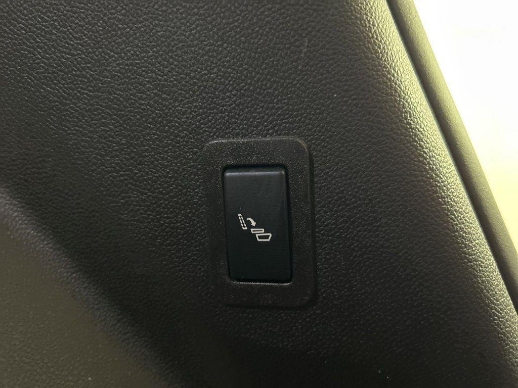 Used 2024 Black Chevrolet Z71 image 19