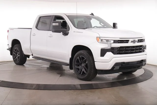 Used 2024 White Chevrolet RST image 2