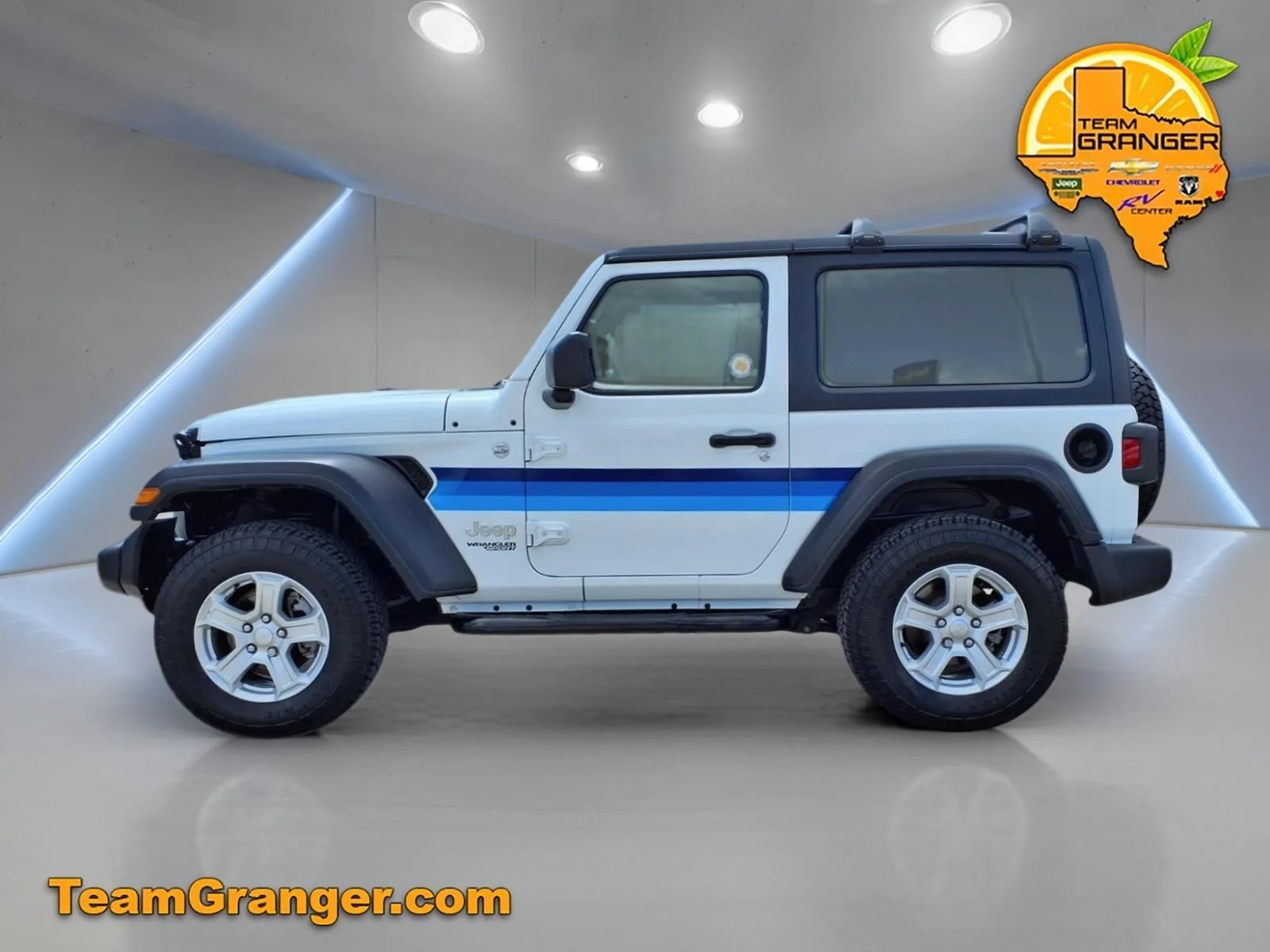 Used 2020 White Jeep Sport S image 6