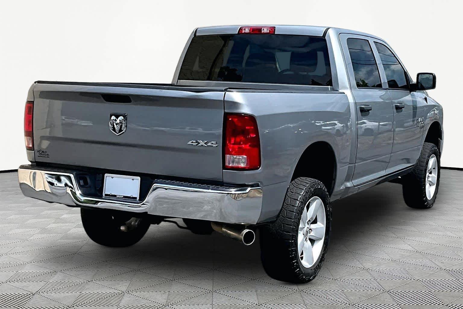 Used 2021 Billet Silver Metallic Clearcoat Ram Tradesman image 13