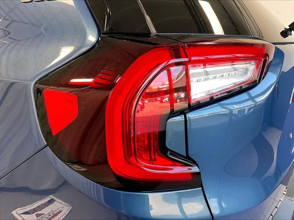Used 2024 Blue GMC SLE image 34