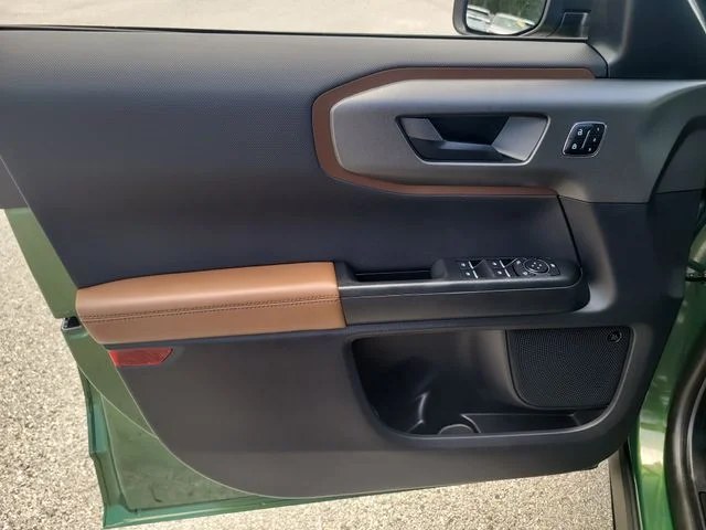 Used 2025 Green Ford Outer Banks image 15