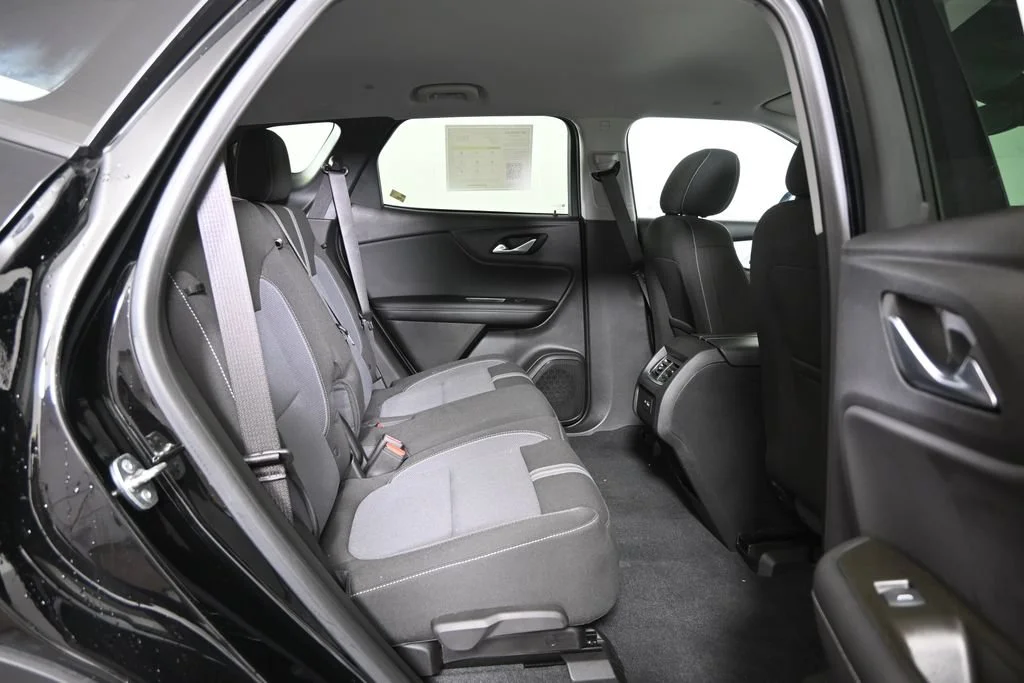 Used 2024 Black Chevrolet 2LT image 15