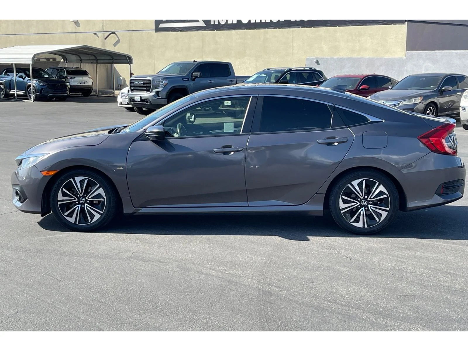 Used 2018 Modern Steel Metallic Honda EX-T image 2