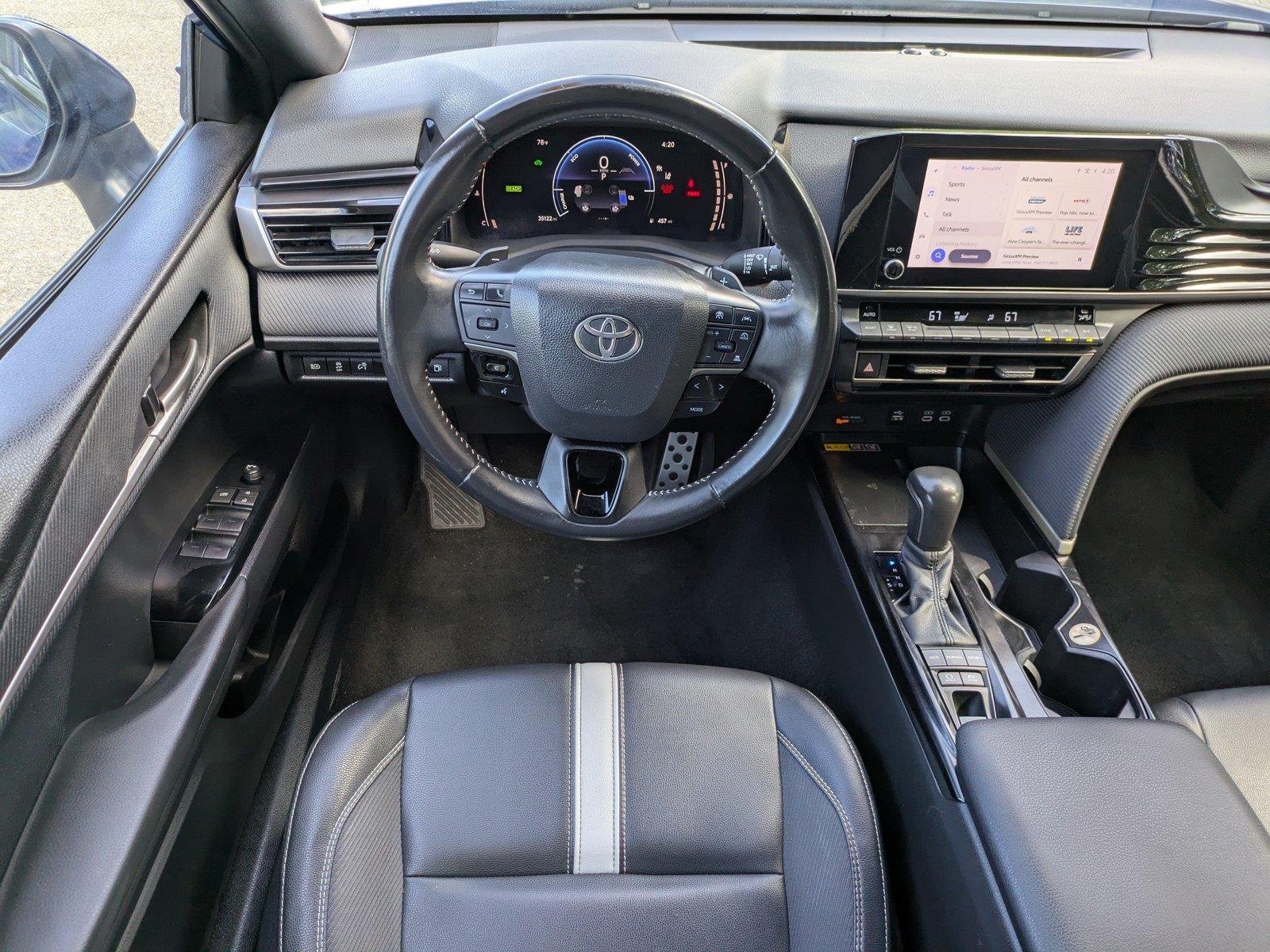 Used 2025  Toyota SE image 15