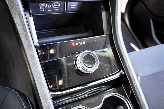 Used 2023 White Jeep Laredo image 30