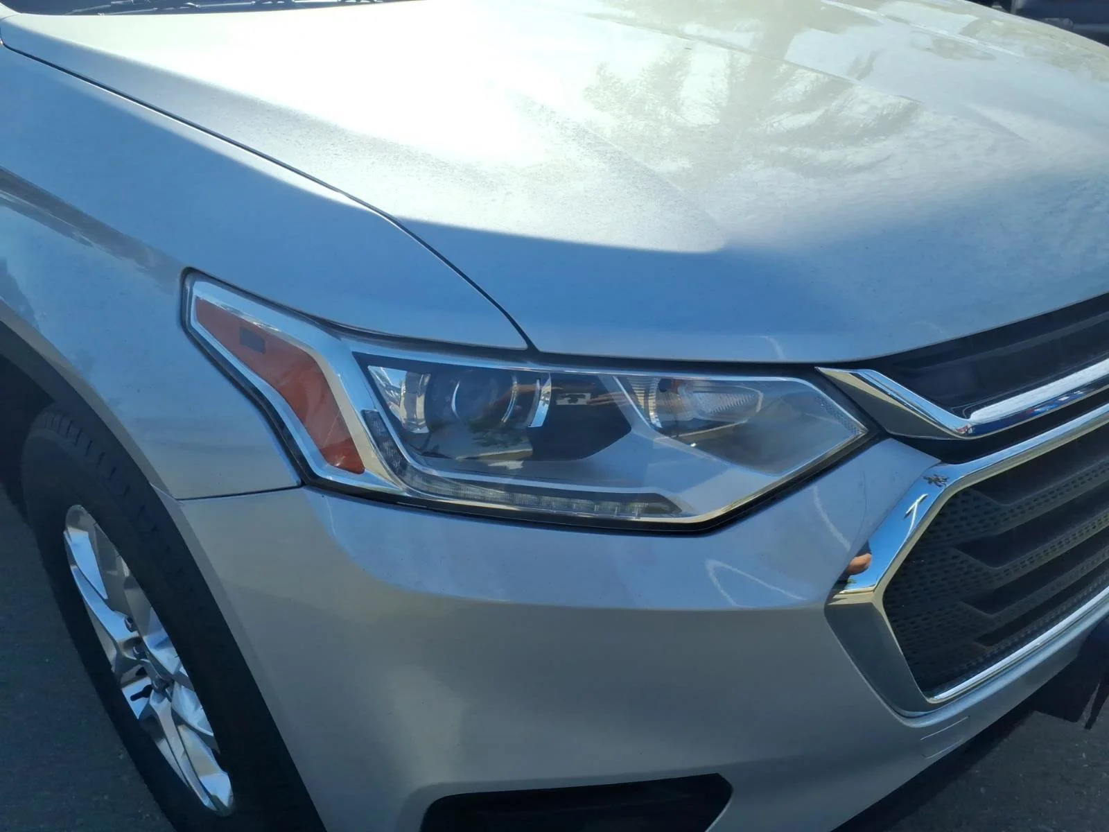 Used 2020 Silver Ice Metallic Chevrolet LS image 4