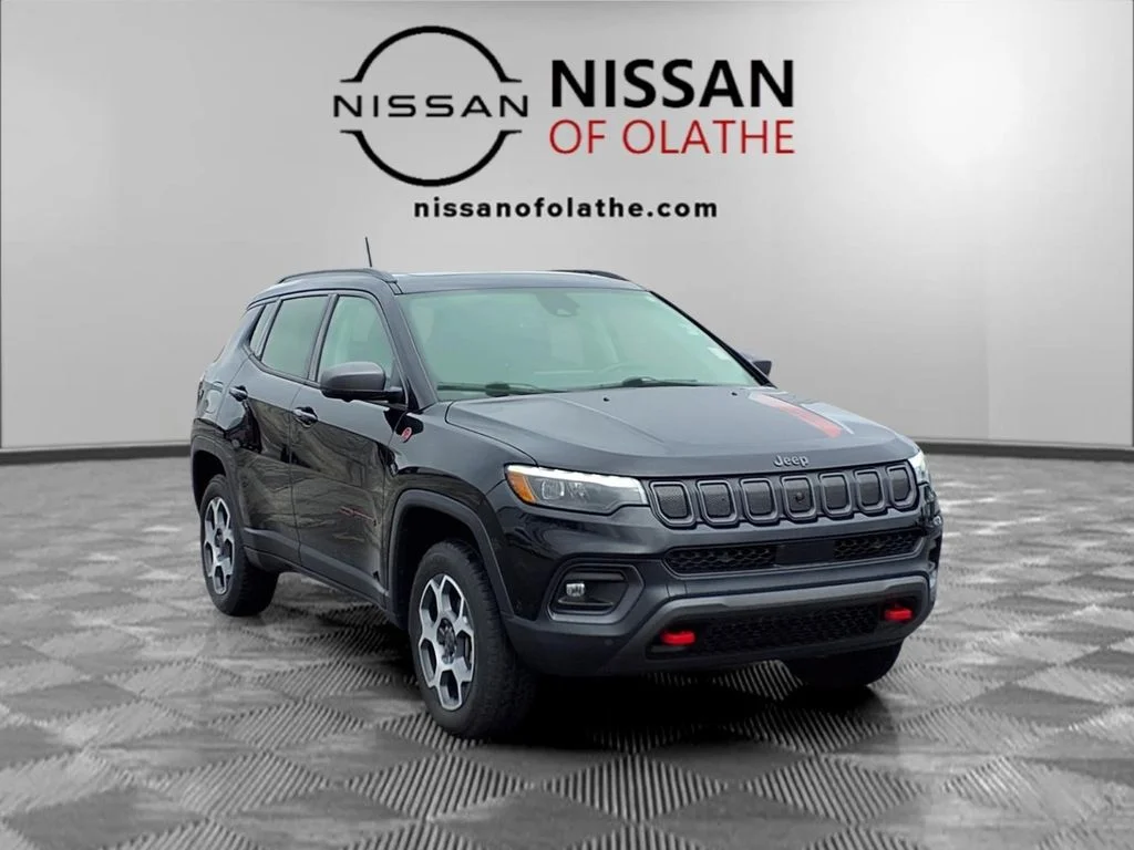 Used 2022 Black Jeep Trailhawk image 31