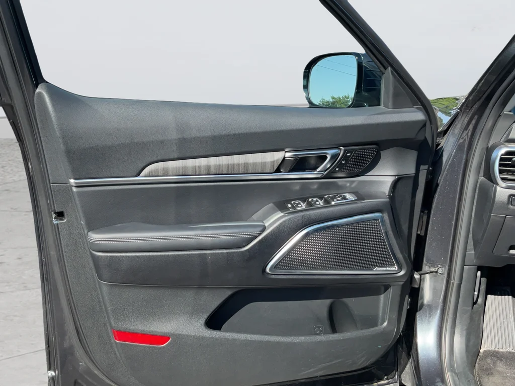 Certified Used 2024 Gray Kia SX image 22