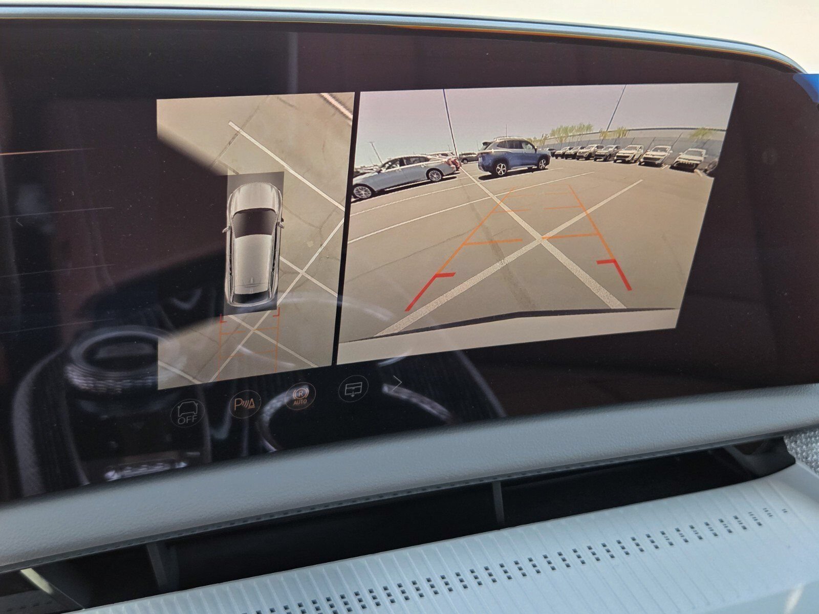 2026 Cadillac OPTIQ Premium Sport - Photo 25
