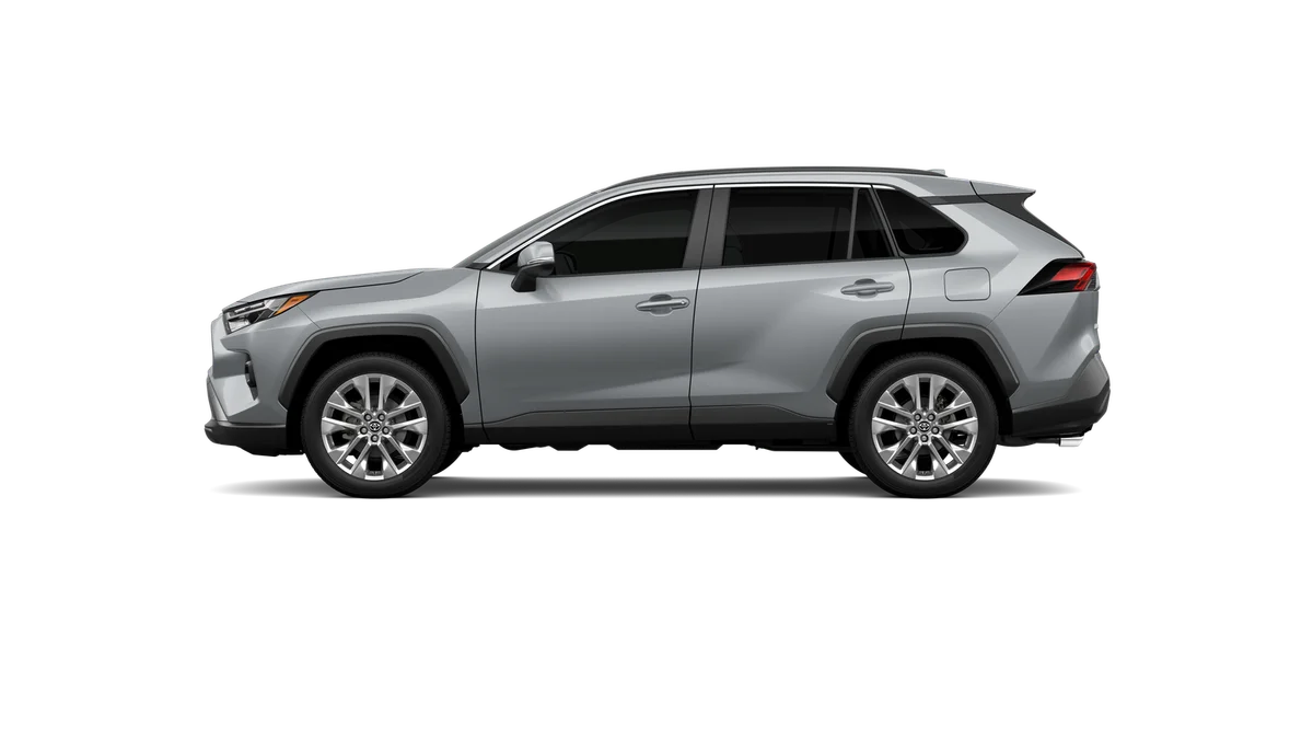 Certified Used 2025 Silver Toyota XLE Premium image 31