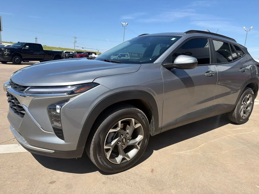 Used 2026 Sterling Gray Metallic Chevrolet LT image 7