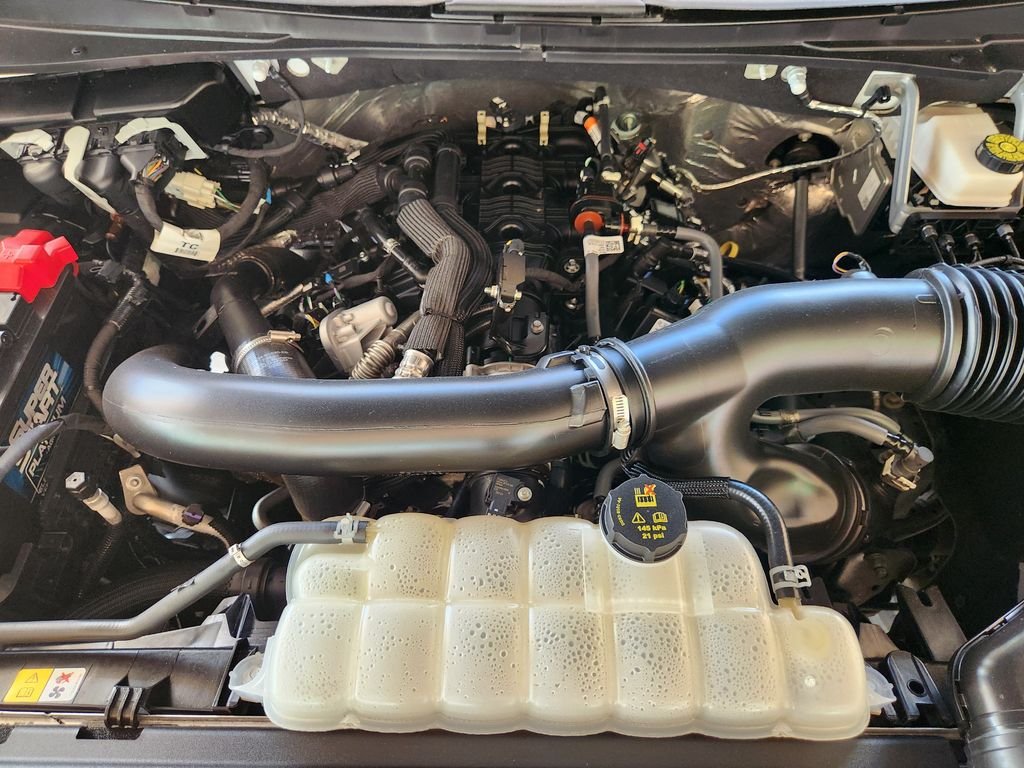 Used 2025 Oxford White Ford Platinum image 33