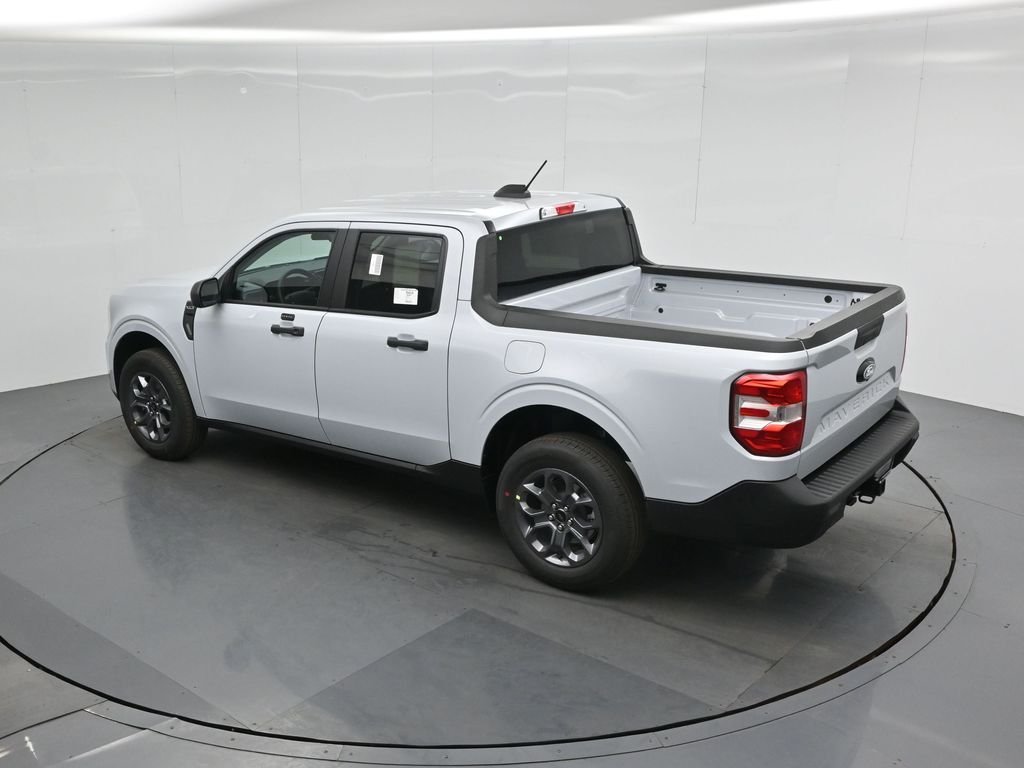New 2026 Space White Metallic Ford XLT image 35