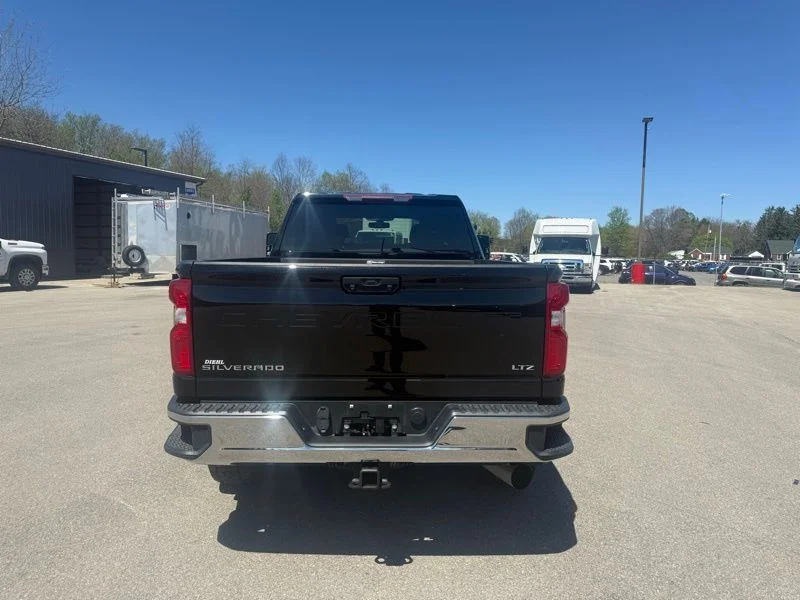 Used 2022 Black Chevrolet LTZ image 7