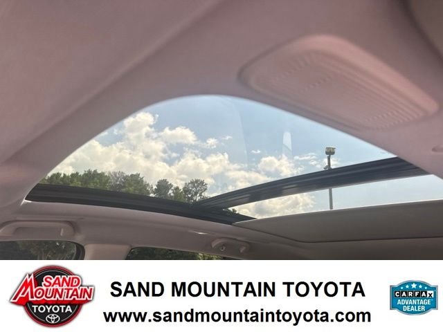 Used 2025 White Acura Technology Package image 16