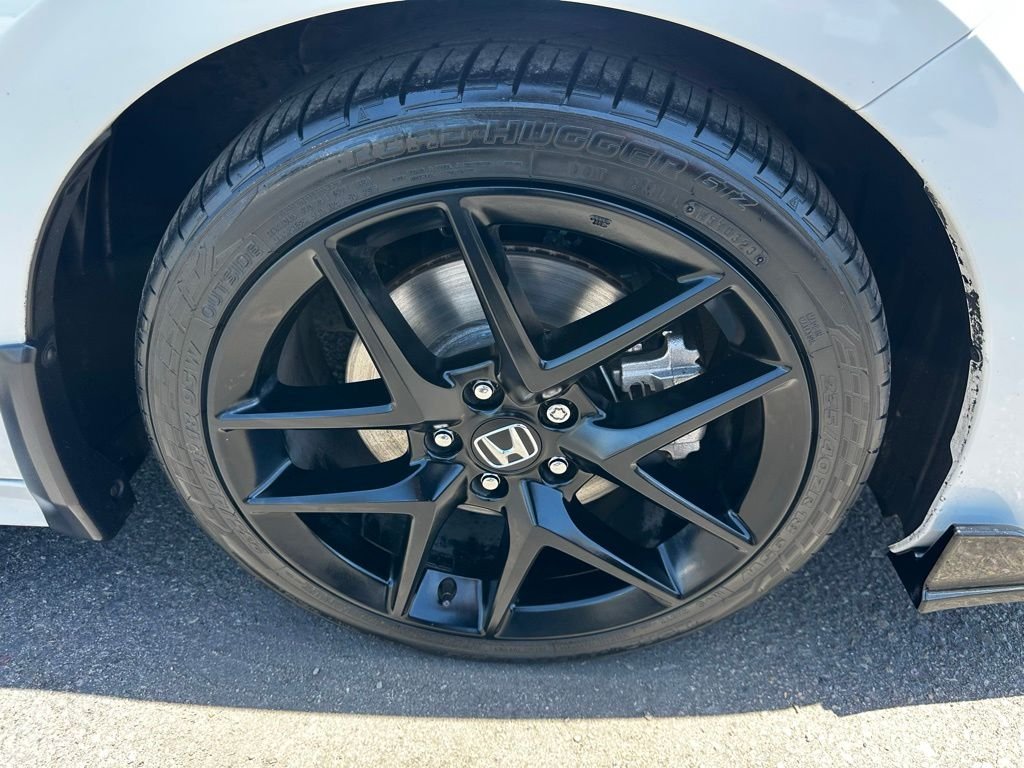Used 2024  Honda Base image 14