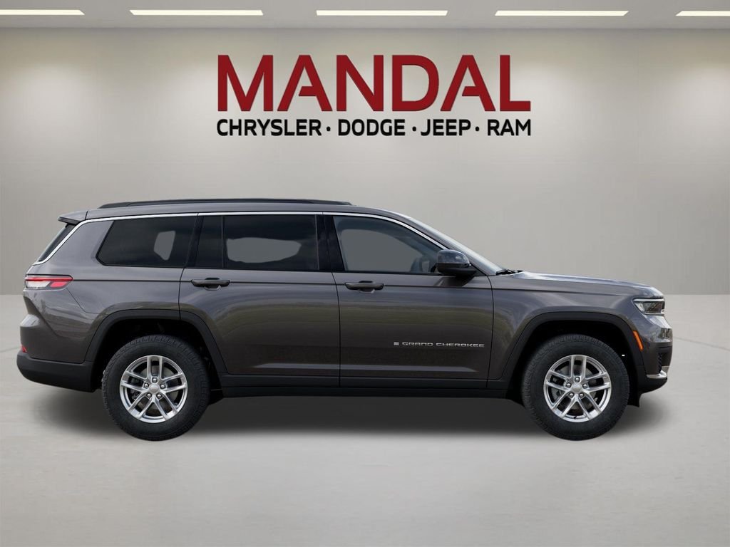 New 2026 Baltic Gray Metallic Clear-Coat Exterior Paint Jeep Laredo X image 21