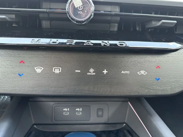 New 2026 Everest White Pearl TriCoat Nissan Platinum image 19