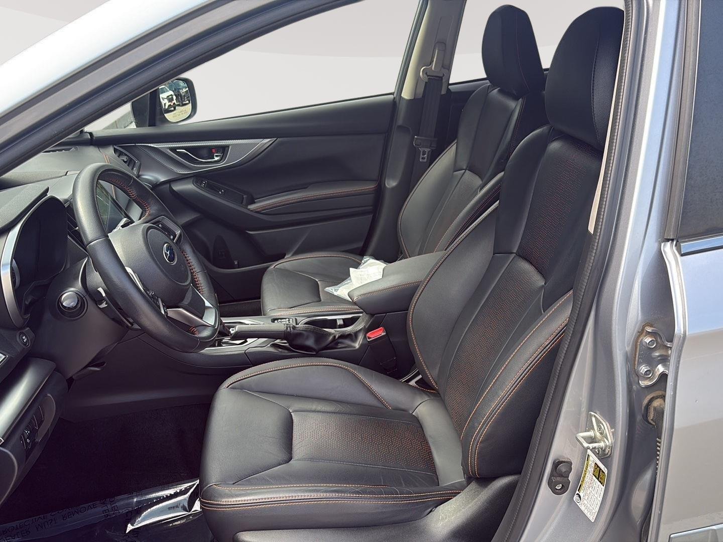 Used 2022 Ice Silver Metallic Subaru Limited image 12