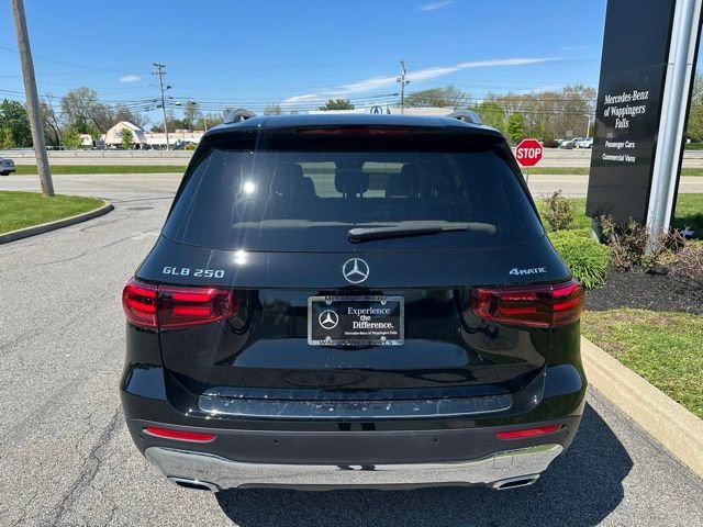 New 2026 Night Black Mercedes-Benz GLB 250 image 47