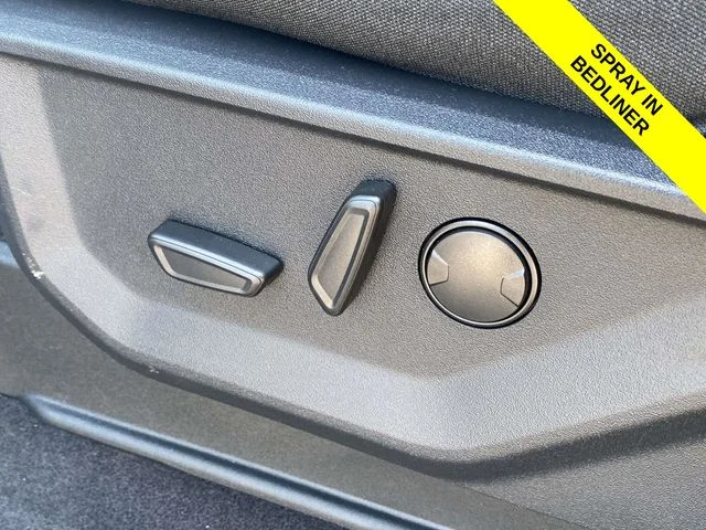 New 2026 Agate Black Metallic Ford XLT image 12